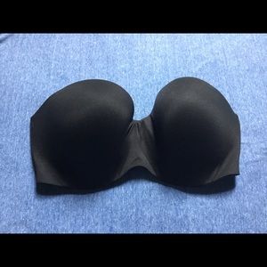 Victoria’s Secret body by Victoria bra